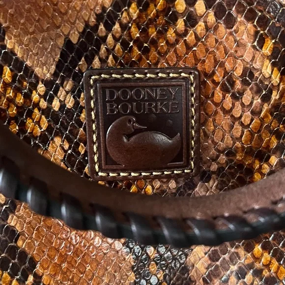 Rare Vintage Dooney & Bourke Python Embossed Leather Bucket Bag – Style 9P940 OR